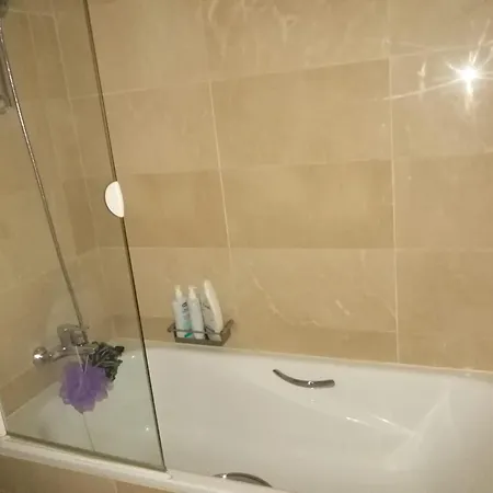 Apartamento 2 Bedroom Apartment, La Mairena, Near Marbella